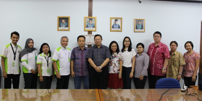 Kunjungan Kalbis Institute