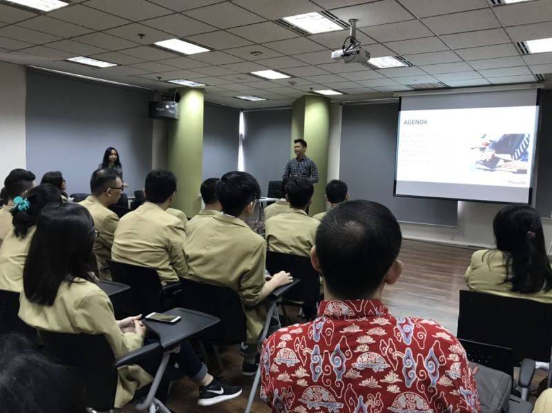 Kunjungan Perusahaan 2019